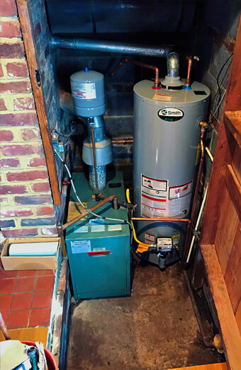 https://successhotwater.com.au/uploads/2025/06/gas-hot-water-system-50310.jpg