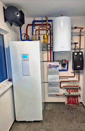 https://successhotwater.com.au/uploads/2025/06/hot-water-13140.jpg