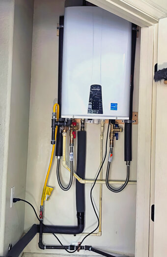 https://successhotwater.com.au/uploads/2025/06/instant-hot-water-systems-35536.jpg